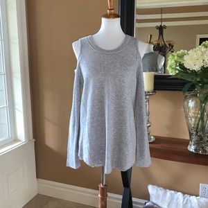 Aqua 100% Cashmere Gray Cold Shoulder Sweater
